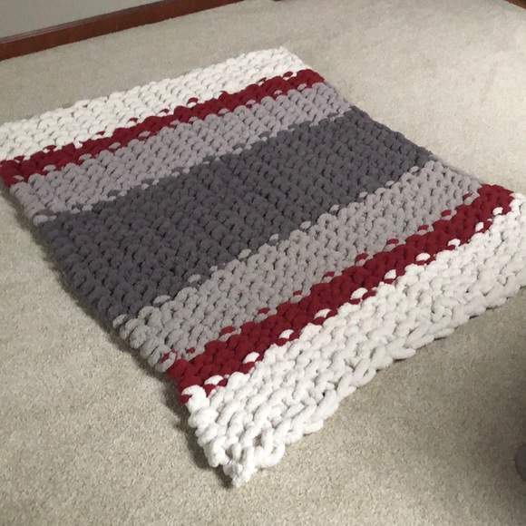 Hank Knitted Gray, Red, Cream Blanket - Picture 3 of 6
